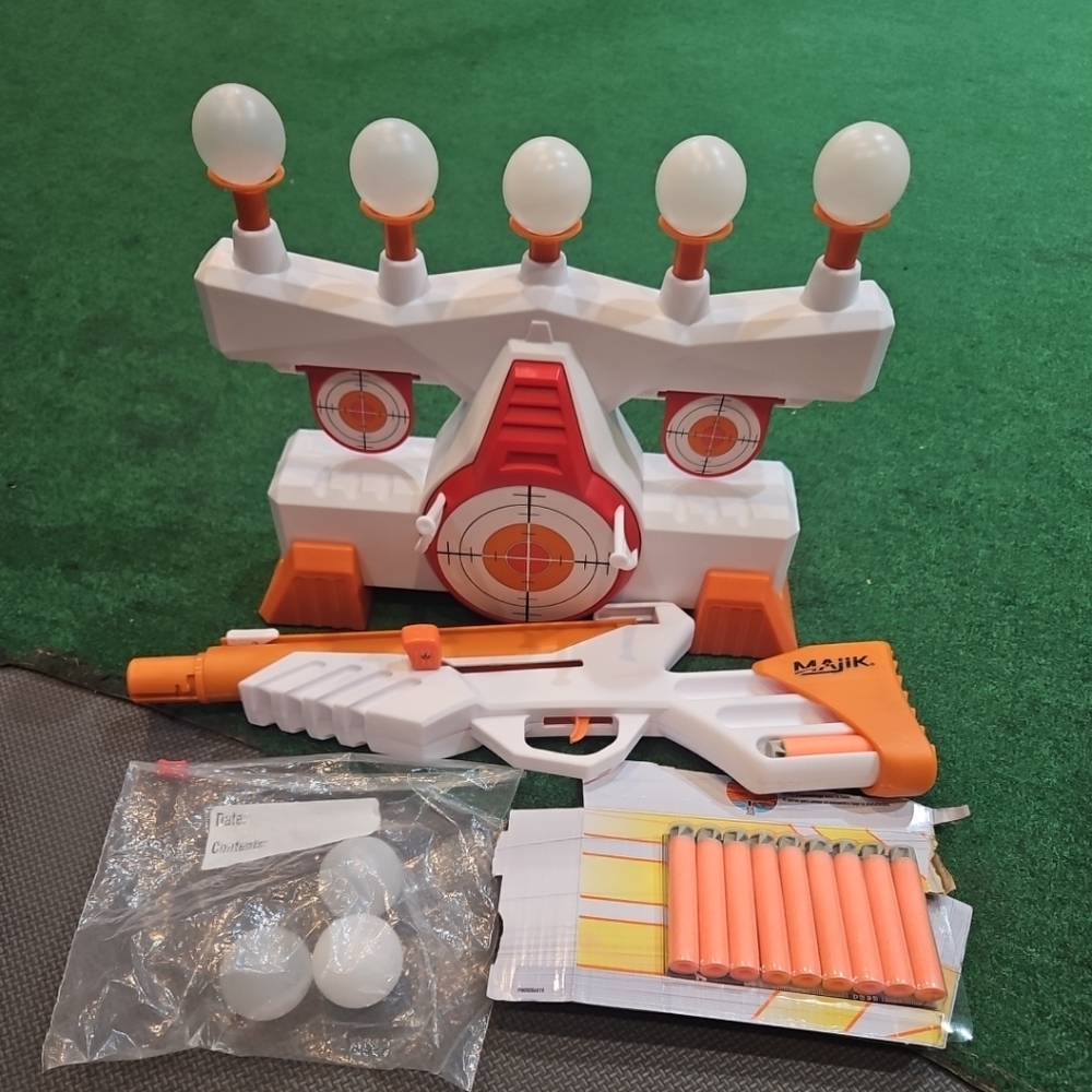 HOVER TARGET SHOOTING GAME 12.75" W x 9.5" H BY Majik Accurate Aim
